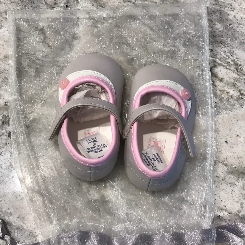 Janie & Jack baby shoes